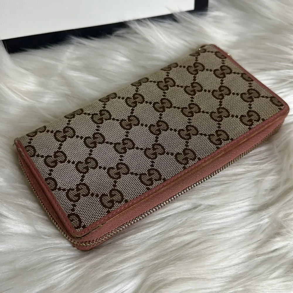 💯Authentic Gucci Zipped Around Long Wallet🍀 - Picture 15 of 17